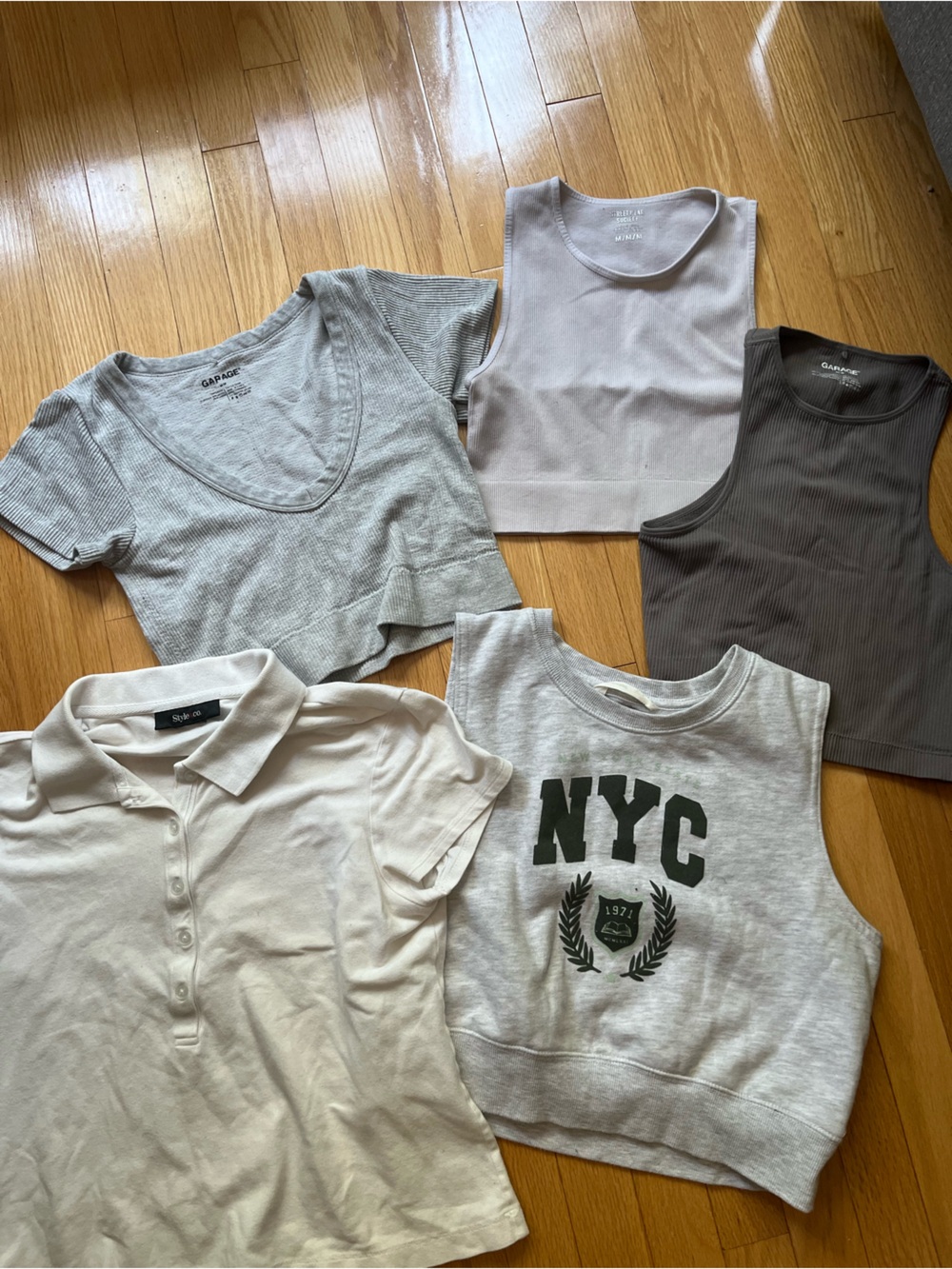 Bundle - Grey & White Crop & Tank Tops Size Medium